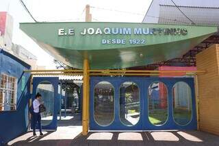 Escola Estadual Joaquim Murtinho comemora 100 anos de história. (Foto: Henrique Kawaminami)