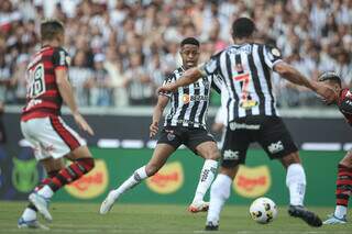 Jogadores em campo durante a partida deste domingo. (Foto: Pedro Souza/Atlético Mineiro)