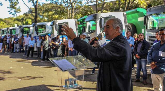 Reinaldo entrega ve&iacute;culos para 40 munic&iacute;pios nesta segunda-feira 