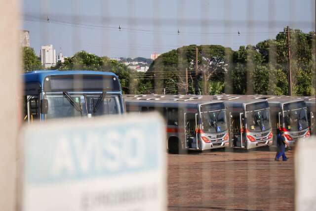 Greve chega ao fim e &ocirc;nibus voltam a circular nesta quarta-feira 