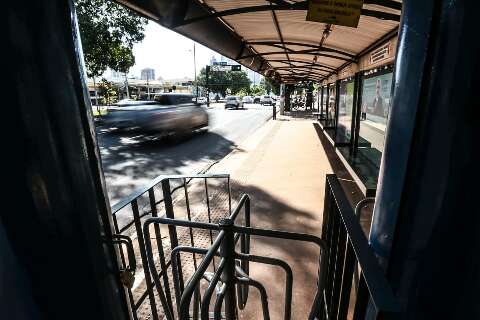Justiça manda 80% dos ônibus voltarem para as ruas 
