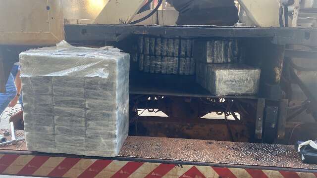 Traficantes carregavam coca&iacute;na em caminh&atilde;o clonado de concession&aacute;ria de energia