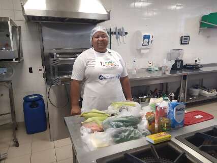 Cozinheira de Ribas do Rio Pardo é eleita a melhor merendeira de MS 