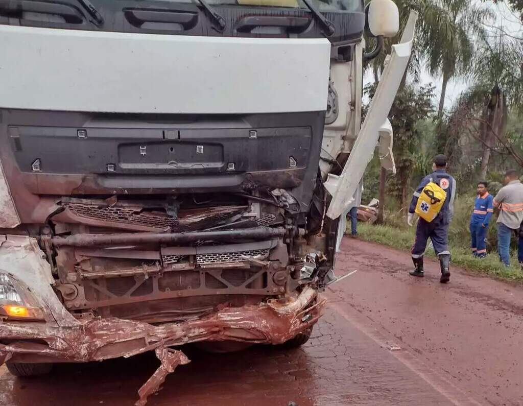 Mortos Em Colis O Frontal Entre Carro E Carreta Eram Pai E Filha