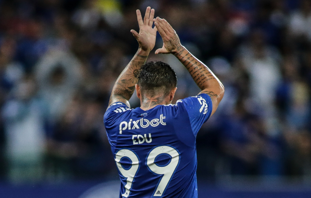 Sport abre o placar, mas perde de 2 a 1 para o Cruzeiro 