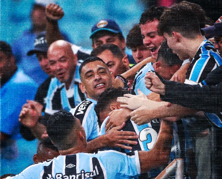 Com gol de Gabriel Teixeira, Gr&ecirc;mio vence o Londrina por 1 a 0