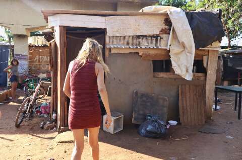 Para quem não conseguiu sair da favela, ver vizinhos em apartamentos é esperança