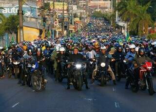 Motociata do presidente com apoiadores em Manaus realizada na semana passada (Foto: Rede Social)