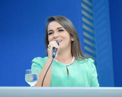 Prefeita Adriane Lopes receberá Bolsonaro na Base Aérea de Campo Grande