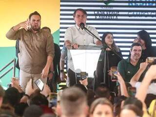 Bolsonaro durante o discurso, em evento na Capital (Foto: Marcos Maluf)