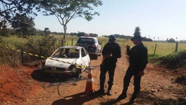 Corpo Encontrado Carbonizado Dentro De Carro Incendiado Em Estrada