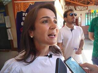 Prefeita Adriane Lopes diz que imóveis poderão ter novos donos. (Foto: Cleber Gellio)