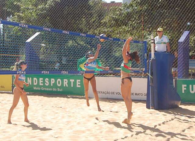 T&iacute;tulo do Centro-Oeste de V&ocirc;lei de Praia ser&aacute; decidido neste domingo