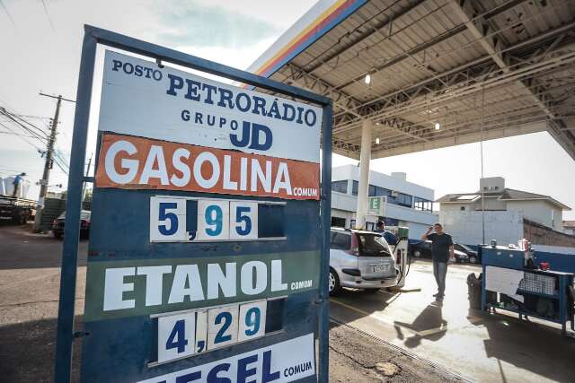 Gasolina j&aacute; &eacute; encontrada abaixo de R$ 6,00 na Capital