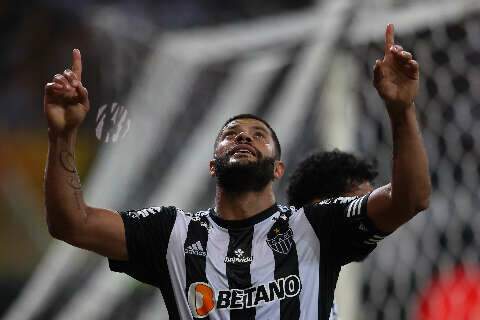 Hulk marca e garante vaga do Atlético Mineiro nas quartas de final 