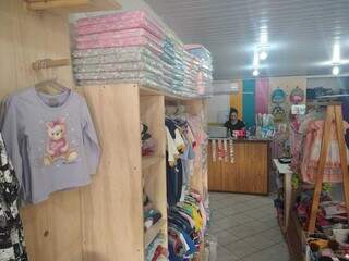 Loja de roupas infantis. (Foto: Cleber Gellio)
