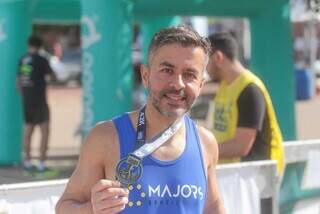 José Eduardo veio de São Paulo para participar da sua 79ª maratona. (Foto: Marcos Maluf)