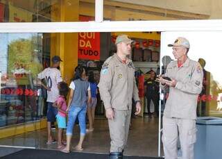 Curto-circuito inicia inc&ecirc;ndio em loja de departamentos no Jardim Tijuca 