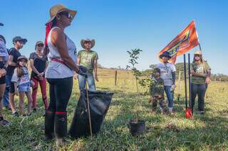 Cada muda plantada é uma semente lançada para um futuro melhor. (Foto: Marcos Maluf)