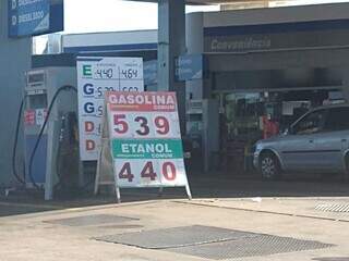 Na Avenida Júlio de Castilho, Posteko também tem gasolina a R$ 5,39. (Foto: Cleber Gellio)