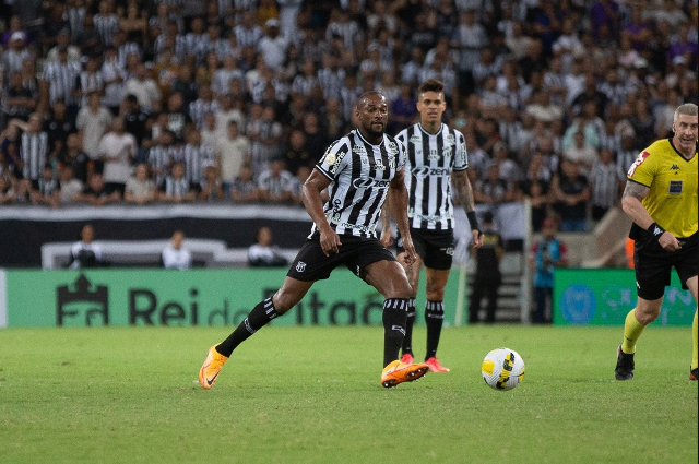 Fortaleza perde Cl&aacute;ssico-Rei mas avan&ccedil;a na Copa do Brasil