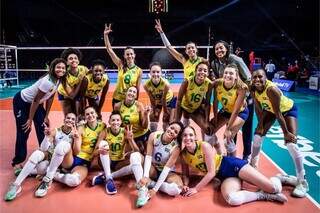 Meninas do Brasil comemoram resultado na Liga das Nações (Foto: Divulgação)