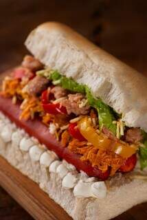 São 9 opções de lanche para você conhecer um hot dog gourmet de verdade. (Foto: Pedro Shimith)