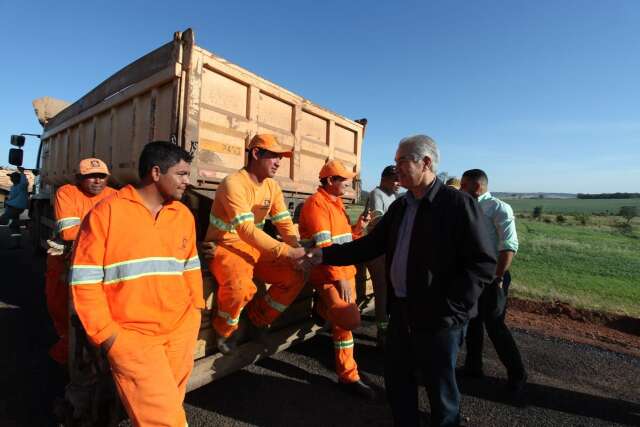 Em Antonio Jo&atilde;o, governador lan&ccedil;ou pacote de melhorias nesta quinta-feira