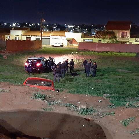 Persegui&ccedil;&atilde;o termina em suspeito baleado na Avenida Gunter Hans 