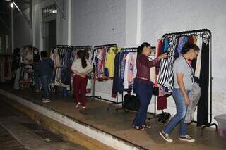 Com artes e brech&oacute;, sarau re&uacute;ne artistas em protesto contra Parque Tecnol&oacute;gico 