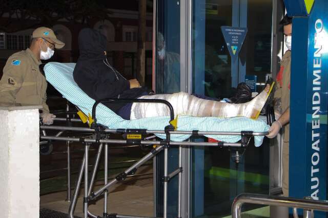Arma dispara sozinha e seguran&ccedil;a fica com bala alojada na perna em Campo Grande