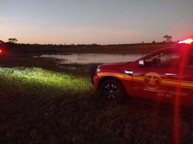 Rapaz sai para pescar e morre afogado em lago nos fundos de matadouro desativado