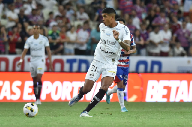 Na estreia de Lisca, Santos n&atilde;o sai do 0 a 0 contra o Fortaleza 