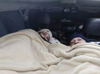 Os dois viajaram por 26 dias e dormiram no carro todo adaptado. (Foto: Arquivo Pessoal)