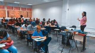 Alunos durante curso gratuito disponibilizado pela prefeitura em Campo Grande (Foto: Divulgação/PMCG)