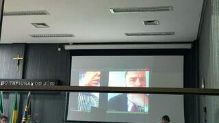Ré durante interrogatório por videoconferência. (Foto: Bruna Marques)