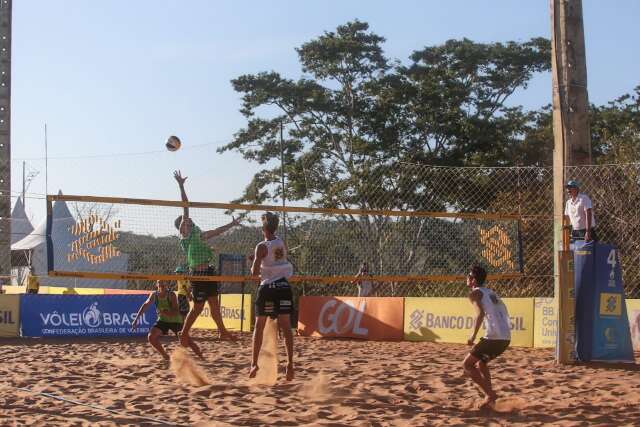 Circuito nacional de v&ocirc;lei de praia come&ccedil;a hoje no Parque das Na&ccedil;&otilde;es