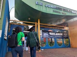 Escola Estadual Joaquim Murtinho, na Capital: acolhida e apoio psicológico para 1,6 mil alunos. (Foto: Caroline Maldonado)