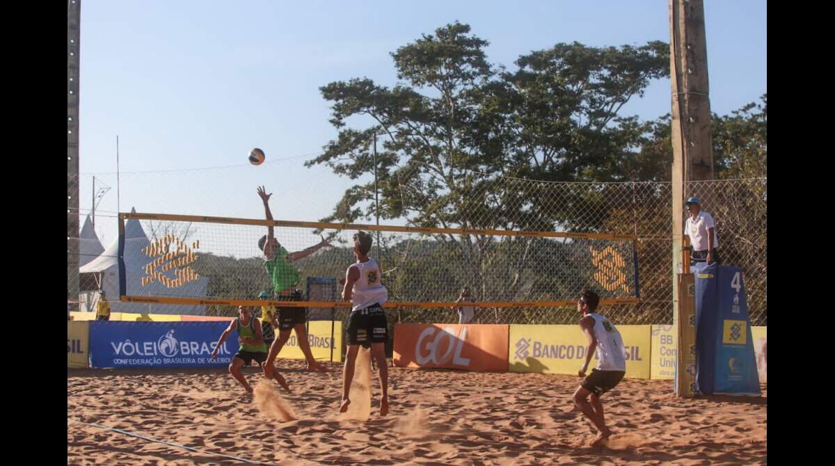 1º Torneio de Vôlei de Areia acontece neste domingo, no Parque Central 