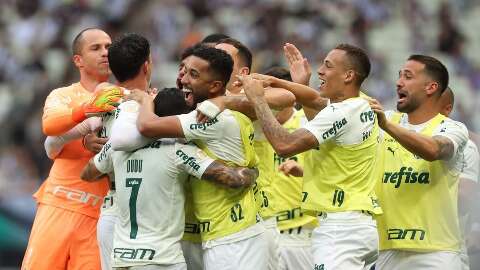 Palmeiras vence Ceará fora de casa e aumenta vantagem na liderança 