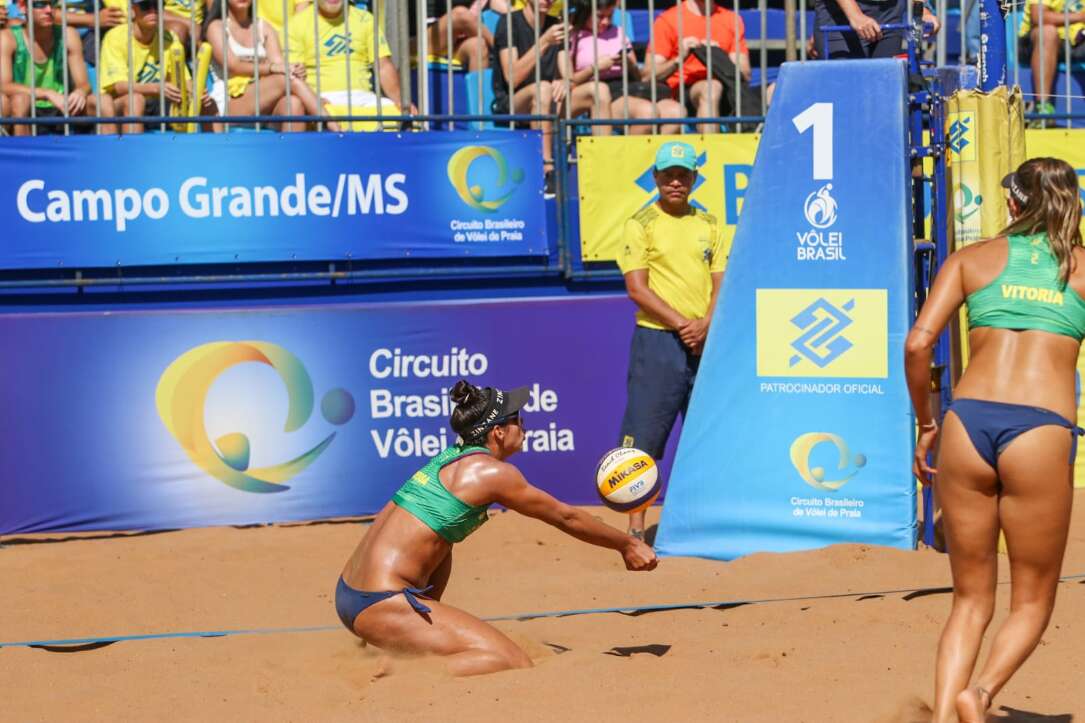 INICIOU O TORNEIO DE VÔLEI EM SANTA BÁRBARA DO SUL NA PRAÇA CENTRAL –  Assinck