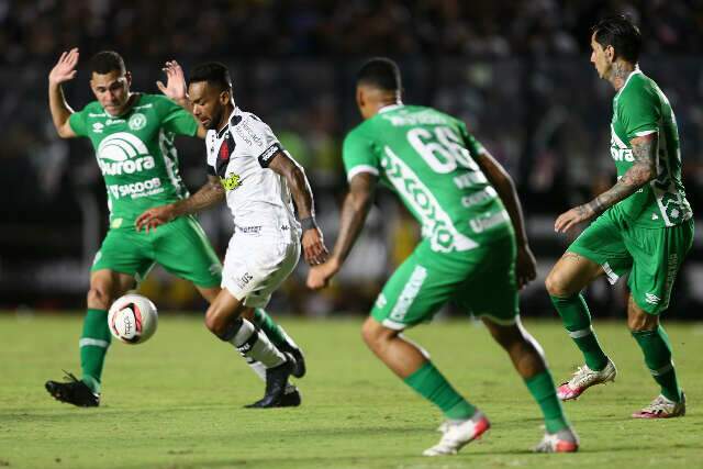 Vasco empata com Chapecoense no S&atilde;o Janu&aacute;rio e alcan&ccedil;a segunda posi&ccedil;&atilde;o