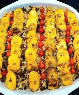 Paella pantaneira tem toque especial com banana da terra. (Foto: Arquivo pessoal)