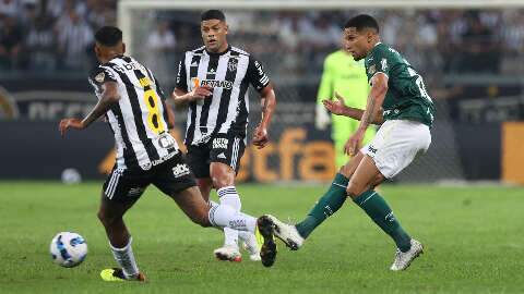 Atlético-MG sai na frente, mas Palmeiras alcança empate de 2 a 2 