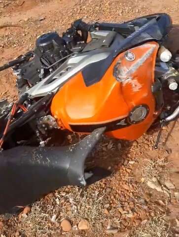 Moto parte ao meio em colis&atilde;o e jovem de 25 anos morre 