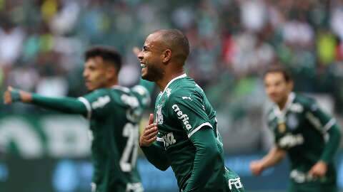Jogando em casa, Palmeiras domina partida e vence o Goiás por 3 a 0