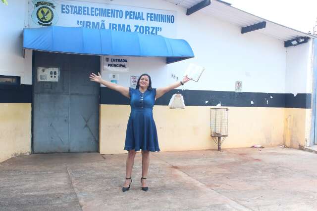 Indesejada at&eacute; na cadeia, Solange viveu 20 anos como Katita da Bar&atilde;o