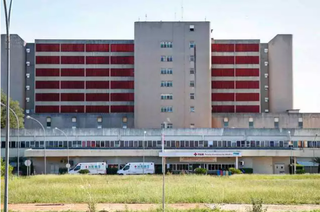 Entrada do PAM (Pronto de Atendimento Médico Adulto e Pediátrico) do HRMS (Hospital Regional de Mato Grosso do Sul Rosa Pedrossian). (Foto: Henrique Kawaminami/Arquivo)