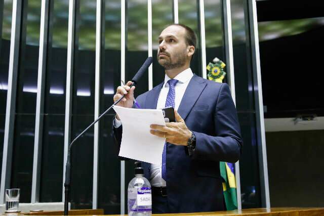 Eduardo Bolsonaro chega hoje na Capital e visita mais duas cidades