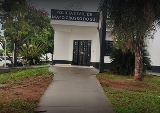 Homem denuncia vizinho que invadiu casa para arrancar adesivo pol&iacute;tico